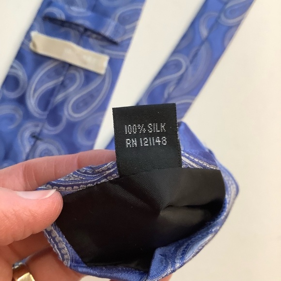 MICHAEL KORS Silk Medium Blue Woven Paisley Tie - Picture 7 of 10